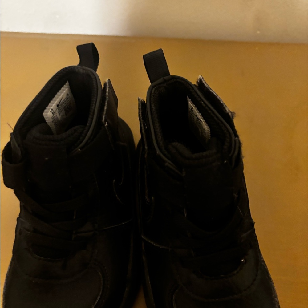 Nike Kids Black High-Top Sneakers - Picture 4 of 7